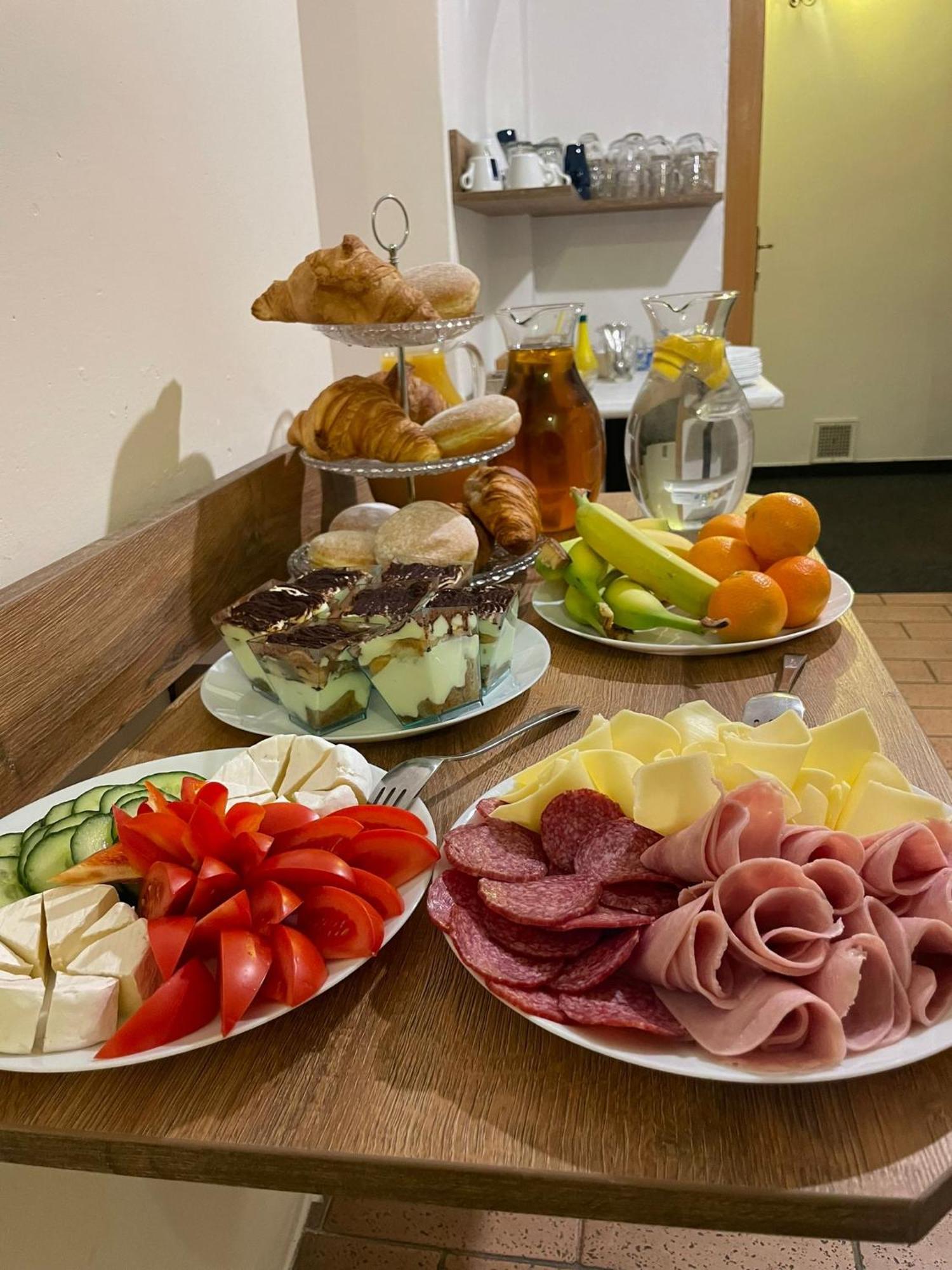 Hotel U Mesta Prahy Náchod エクステリア 写真