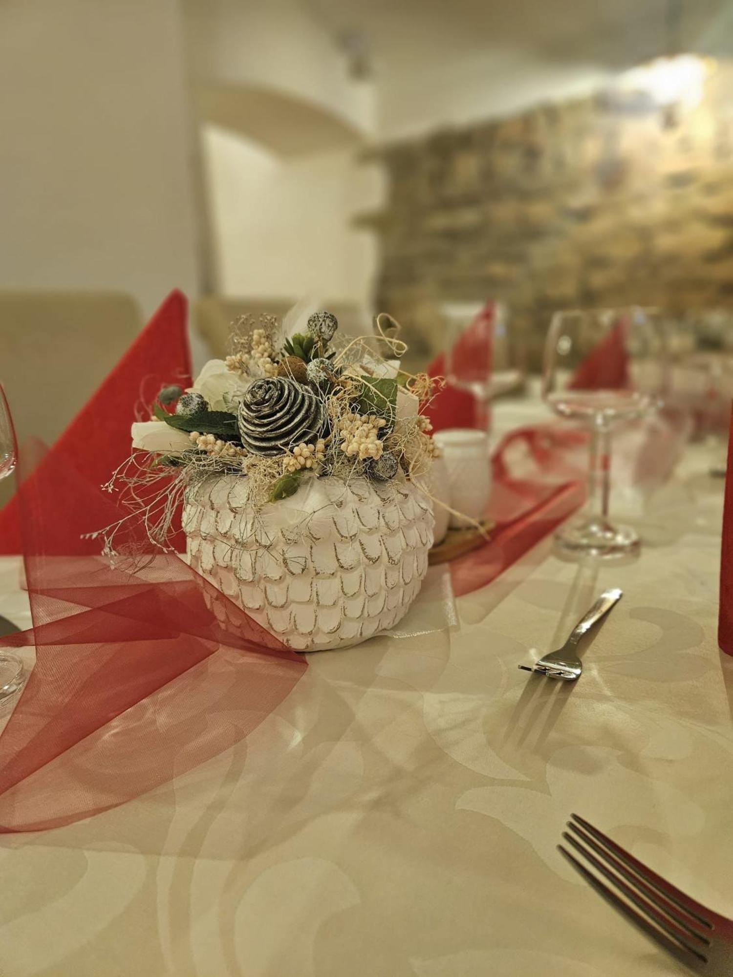 Hotel U Mesta Prahy Náchod エクステリア 写真